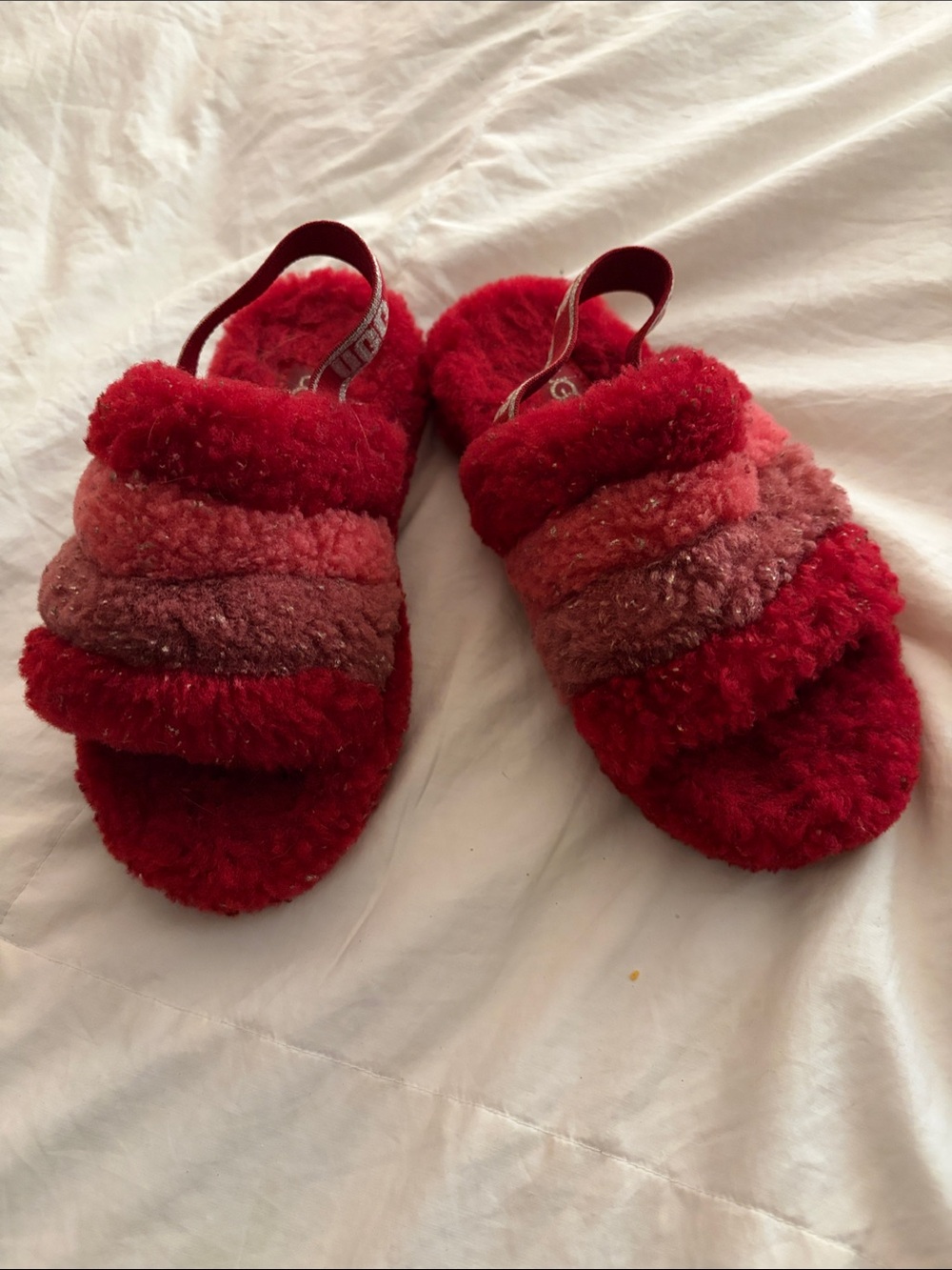 Little Girls UGG Fluff Yeah! Fluffy Slippers in Red Size 1